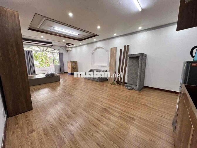 Cho Thuê Căn Hộ Studio Ban Công Rộng Thoáng Full NT Nguyễn Chí ThanhQ5