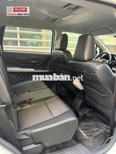 Toyota Veloz Cross 2025 - 9000 km