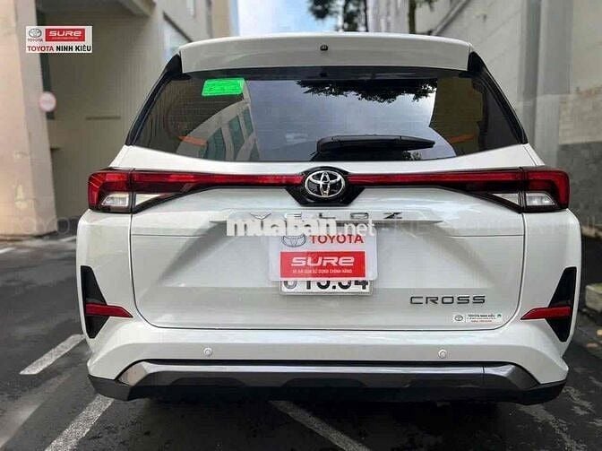 Toyota Veloz Cross 2025 - 9000 km