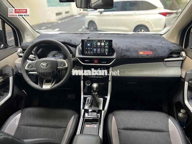 Toyota Veloz Cross 2025 - 9000 km