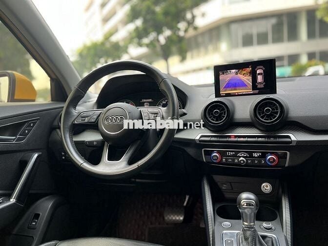 AUDI Q2 2019 – MÀU VÀNG…XE NHỎ ĐI GIA ĐÌNH