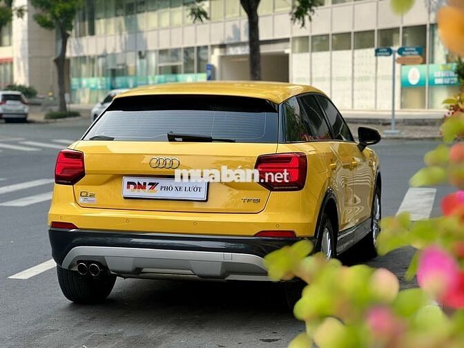 AUDI Q2 2019 – MÀU VÀNG…XE NHỎ ĐI GIA ĐÌNH