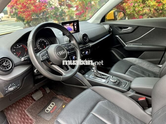 AUDI Q2 2019 – MÀU VÀNG…XE NHỎ ĐI GIA ĐÌNH