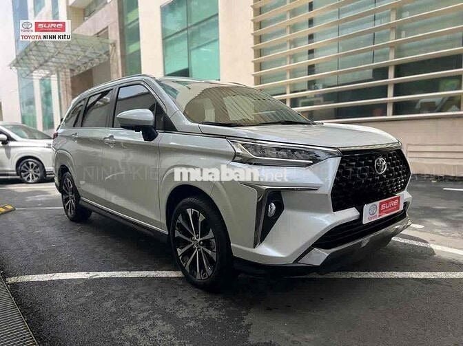 Toyota Veloz Cross 2025 - 9000 km