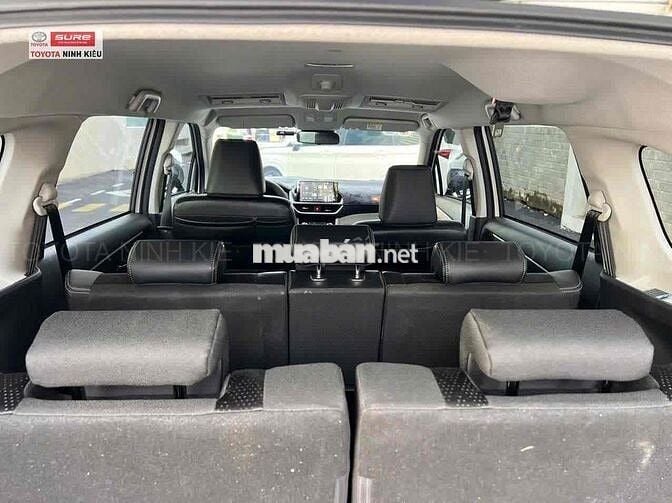 Toyota Veloz Cross 2025 - 9000 km