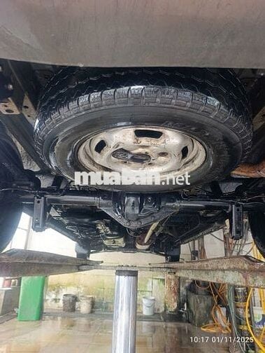 Xe 16 chỗ hạ tải