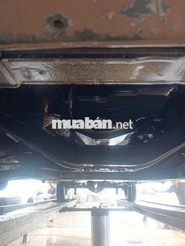 Xe 16 chỗ hạ tải