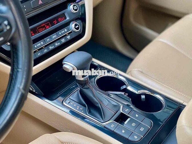 KIA SEDONA LUXURY 2.2 FULL DẦU 2021 ODO 51.000km