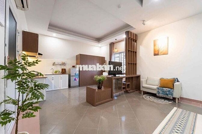 cần cho thuê phòng đầy đủ nội thất , giờ giấc tự do , có thang máy