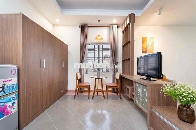 cần cho thuê phòng đầy đủ nội thất , giờ giấc tự do , có thang máy