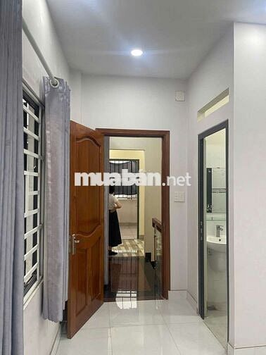 CHO THUÊ NHÀ HẺM 631 LÊ ĐỨC THỌ P16 4PN 4WC