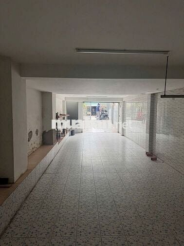 Mặt Bằng Kinh Doanh Mặt Tiền Đường Chợ Lớn - 4x21m - Có Hầm Để Xe