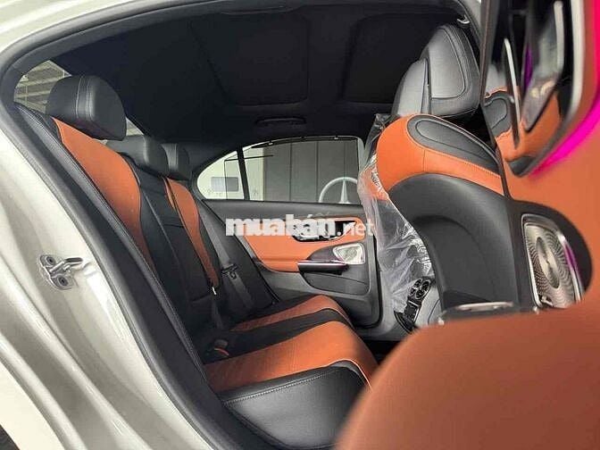 Mercedes Benz C Class C300 V2 AMG 2025 siêu lướt