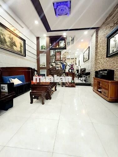 TÂN SƠN NHÌ - XE HƠI VÀO NHÀ - 3 TẦNG - 60M2(4x15M) -NHÀ MỚI - 6,X TỶ