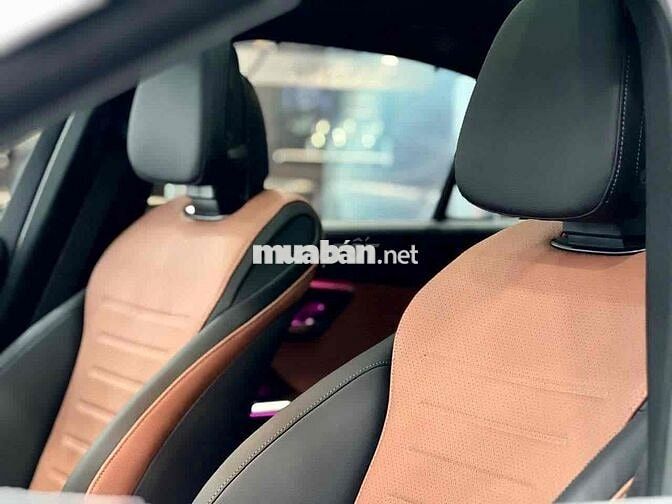 Mercedes Benz C Class 2025 C300 V2 AMG siêu lướt