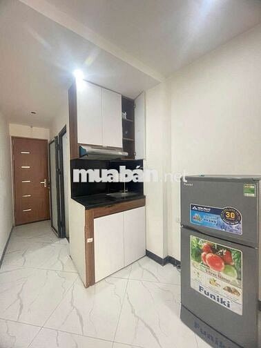 Siêu phẩm CCMN 25-30m2 Full đồ. Ban công, máy giặt tại Khương Đình