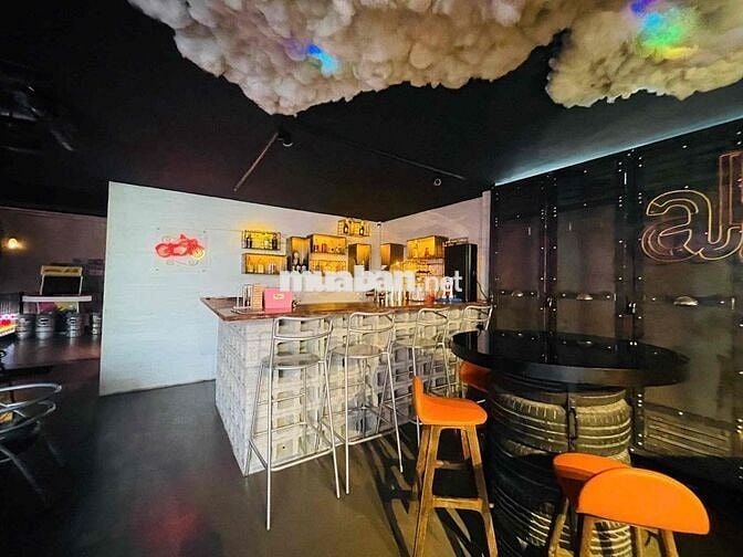 💥💥💥Cho thuê nhà kinh doanh , khu vực ăn chơi Q1