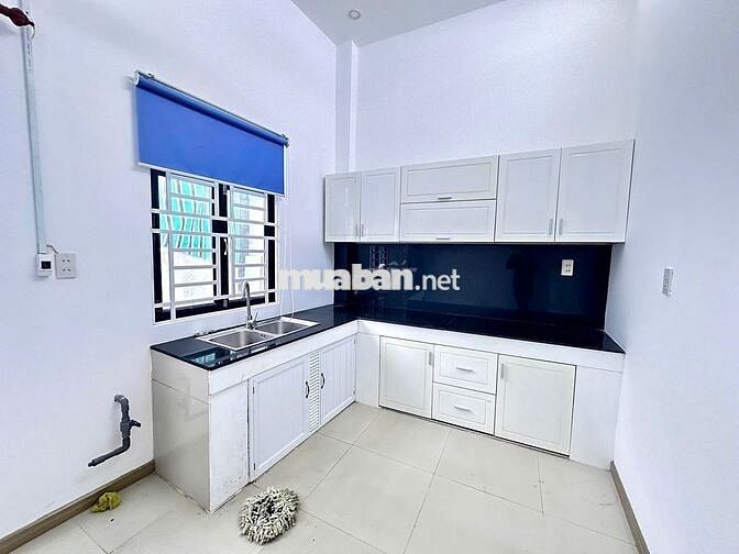 hà trệt lầu 2PN hẻm đường Nguyễn Văn Cừ chỉ 5,5 triệu