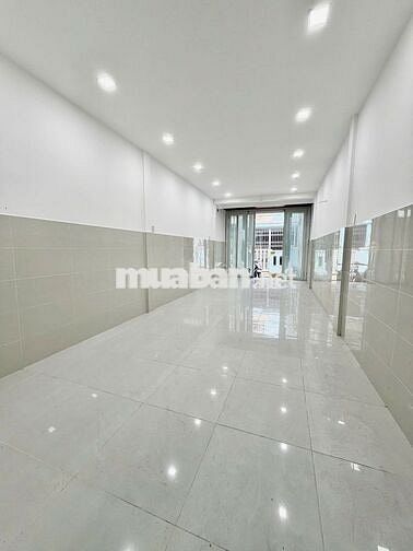 Nhà trệt lầu trống suốt hẻm đường Nguyễn Trãi chỉ 6 triệu