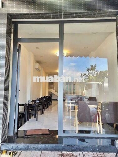 Cho Thuê Nhà 1 Trệt 2 Lầu 3PN Mặt Tiền Đường Nguyễn Văn Quỳ Q.7