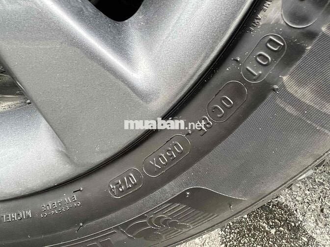 Lexus RX350 - Model 2010 | Zin và chất