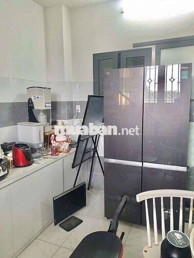 Cho Thuê Nhà 1 Trệt 2 Lầu 3PN Mặt Tiền Đường Nguyễn Văn Quỳ Q.7