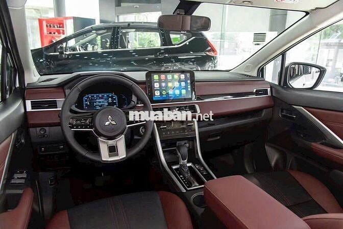 MUA XE XPANDER CROSS CHỈ TỪ 92TR.