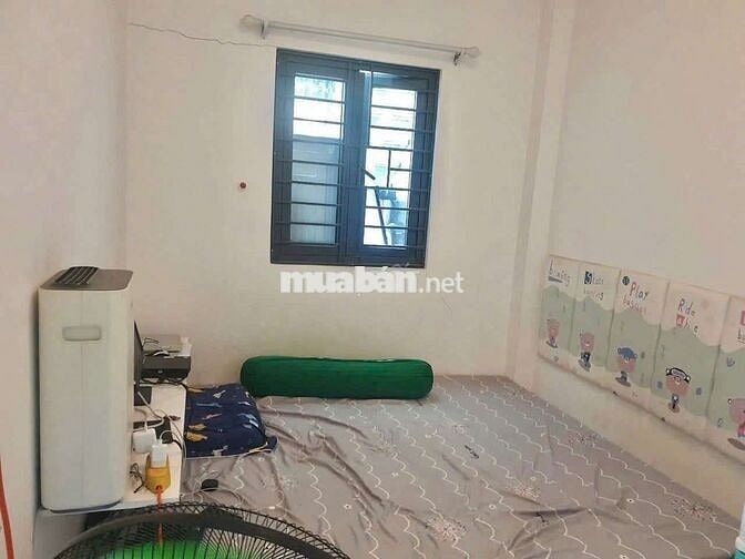 Cho Thuê Nhà 1 Trệt 2 Lầu 3PN Mặt Tiền Đường Nguyễn Văn Quỳ Q.7