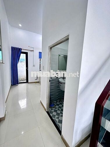 hà trệt lầu 2PN hẻm đường Nguyễn Văn Cừ chỉ 5,5 triệu