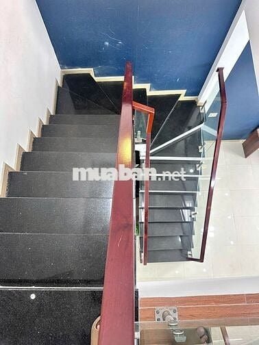 hà trệt lầu 2PN hẻm đường Nguyễn Văn Cừ chỉ 5,5 triệu