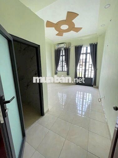 NHÀ ĐẸP 2 TẦNG, 2 MẶT TIỀN HẺM XE HƠI THÔNG, (4X14)M2, 4,38 TỶ CÒN TL