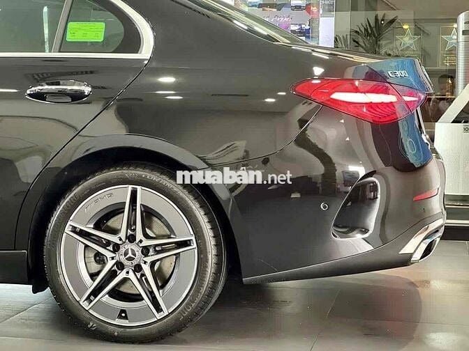 Mercedes Benz C Class 2025 C300 V2 AMG siêu lướt