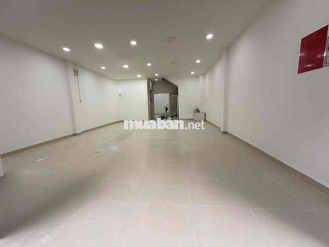 SIÊU PHẨM ỐP KÍNH! 12F Cộng Hoà- Tân Bình, nhà trống suốt thang máy