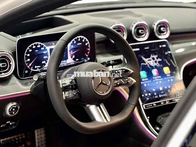 Mercedes Benz C Class 2025 C300 V2 AMG siêu lướt