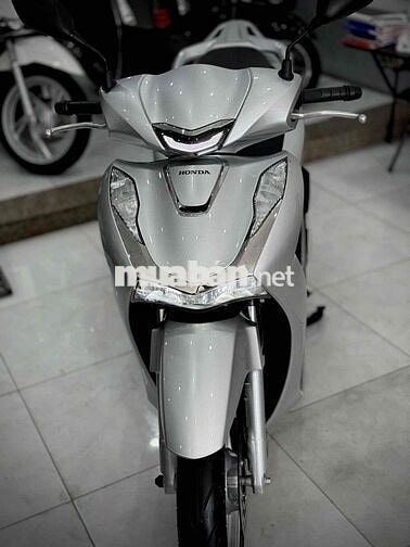 Sh125 2024 Odo8k Lướt chính chủ ký