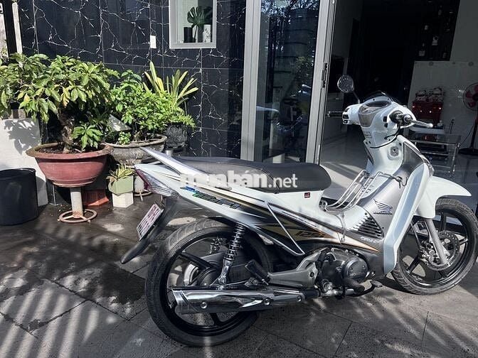 Cần bán fu neo fi 208. Future neo fi