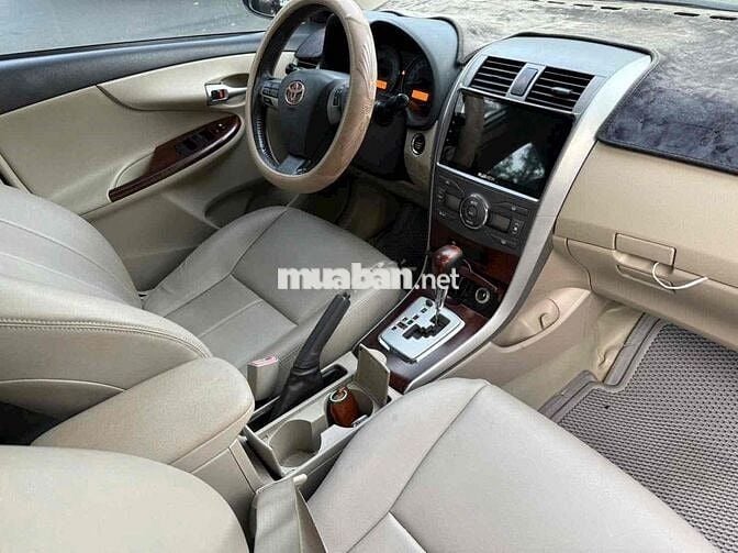 Toyota Corolla Altis 2011 2.0V - 145000 km