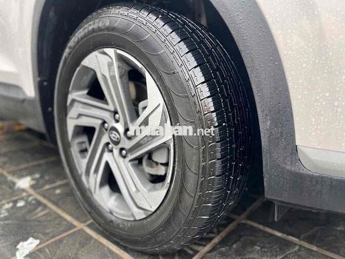 Hyundai Santafe 2024 2.2 tiêu chuẩn hơn 2 vạn km!