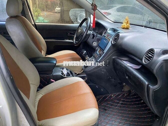 Kia Carens 2010 số sàn 125tr