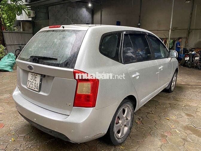 Kia Carens 2010 số sàn 125tr