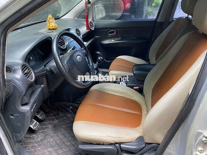 Kia Carens 2010 số sàn 125tr