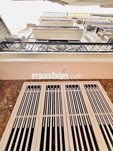 Nhà mới cho gia đình trẻ, 6 tầng thang máy, 3 ngủ, vài bước ra ô tô