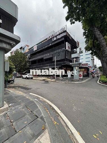 Cho thuê (share) lại mặt bằng lầu góc 2 mặt tiền tại Quận 10