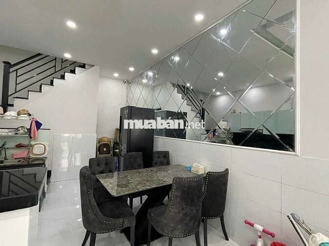 Nhà 1 Trệt 1 Lầu 2PN 2WC 4x12m Hẻm Nguyễn Thị Thập Quận 7