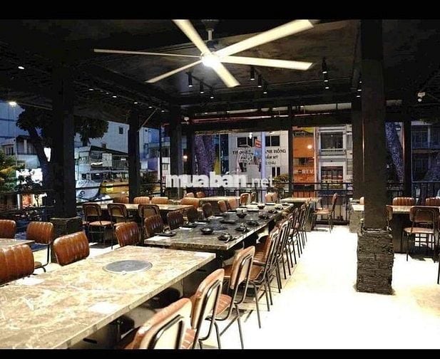 Cho thuê (share) lại mặt bằng lầu góc 2 mặt tiền tại Quận 10