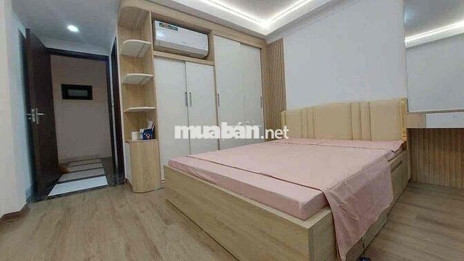 Thái thịnh -70m- 4,7tỷ- mới sửa- ngõ ô tô- lô góc kinh doanh