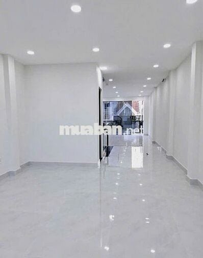 SIÊU HIẾM GIÁ RẺ - 22A Lê Trung Nghĩa - nhà ốp kính có gara siêu rộng.