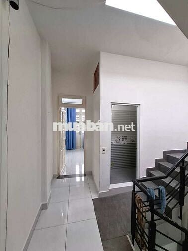 Mình chính chủ cần người thuê nhà nguyên căn gần vòng xoay Lê Đại Hành