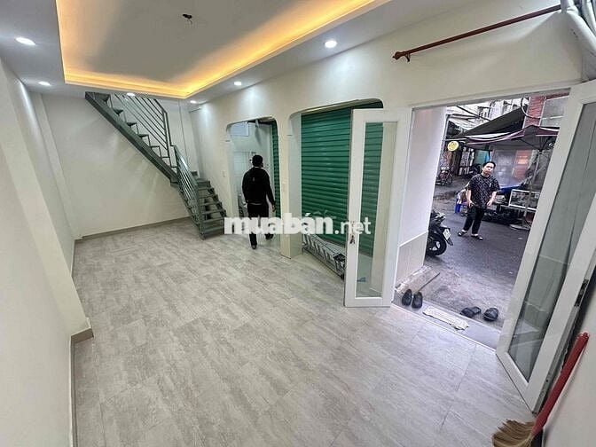 NHÀ MỚI 100% PHAN ĐÌNH PHÙNG GIÁ TỐT THÍCH HỢP LÀM NAILS, SPA, Salon💕