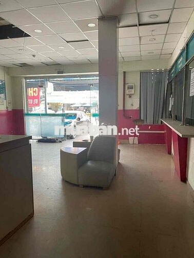 Mặt Tiền Ql13 ngay Phố Ngân Hàng , Becamex Tower. 15x16m 4 tầng